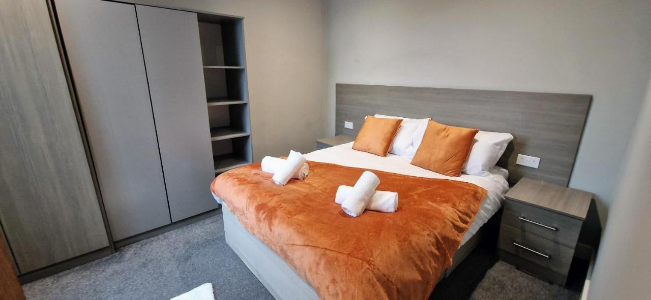 Central Reading Modern 3Br Flat - Walk To Station And High Street Buitenkant foto