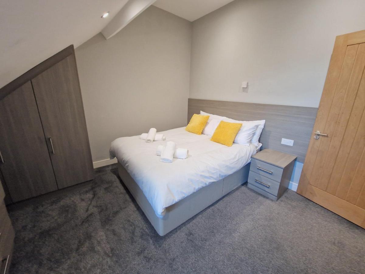 Central Reading Modern 3Br Flat - Walk To Station And High Street Buitenkant foto